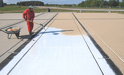 Flugverkehrsflächenbeschichtung